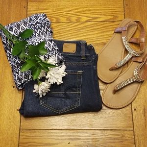 American Eagle Outfitters Darkwash Artist Crop